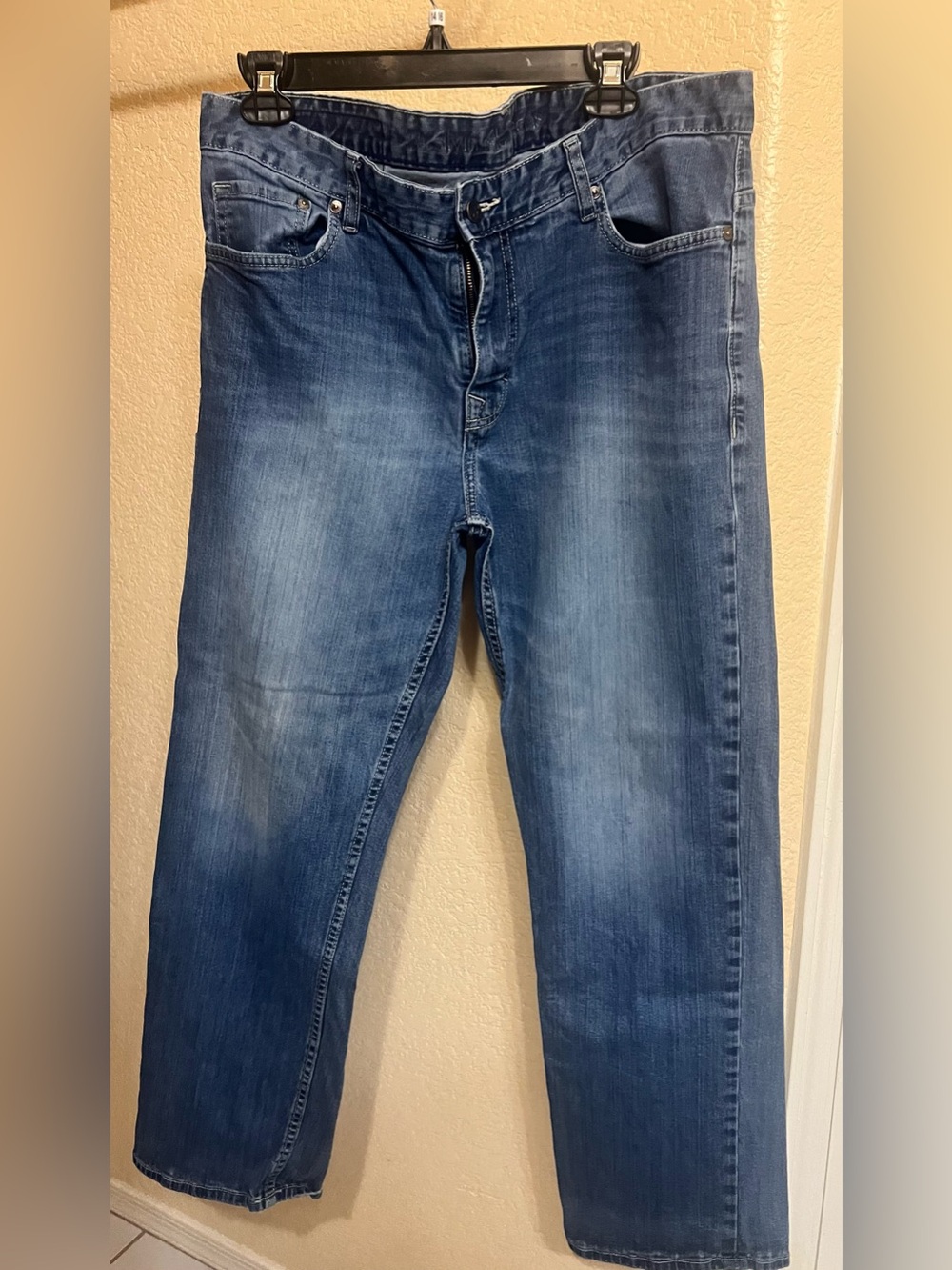 Calvin Klein Jeans Men's Straight-Leg Blue Denim 36 x 30